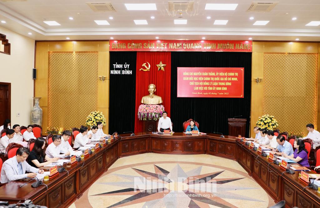 Party official pays working visit to Ninh Binh
