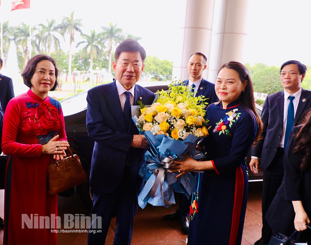 RoK's parliament speaker visits Ninh Binh