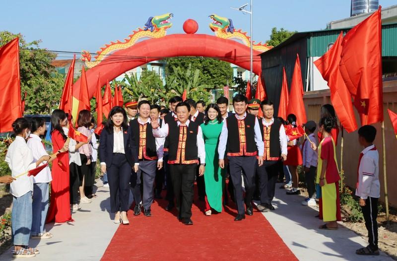 Leaders join locals to celebrate great national solidarity festivals