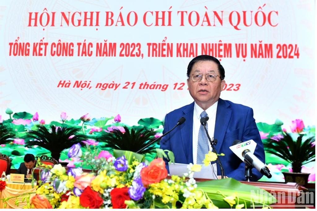 Professionalism, humanity, modernity needed for the press in 2024: Party official