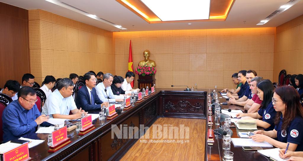 Leaders of Ninh Binh, Four Paws work to accelerate progress of projects