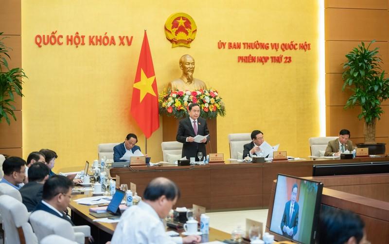 Lawmakers review performance of socio-economic development, state budget plans