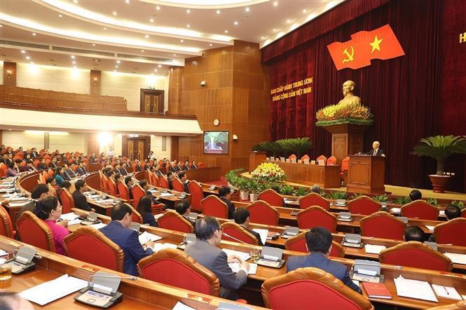 13th Party Central Committee concludes mid-term meeting