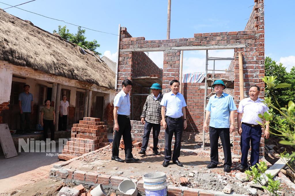 Ninh Binh improves quality of social welfare projects for poor households