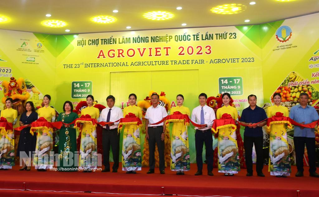 AgroViet 2023 opens in Hanoi, promoting agricultural products, technology