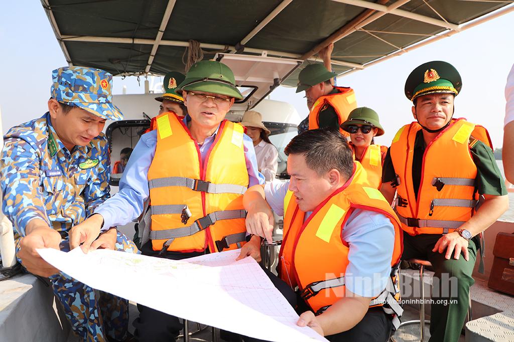 Secretary of provincial Party Committee inspects progress of projects in Kim Son