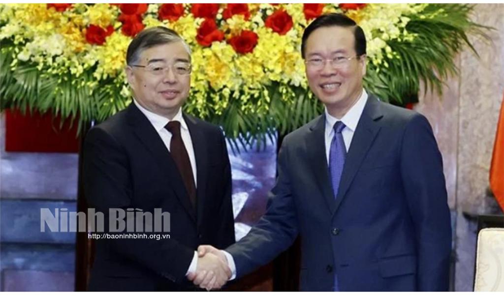 President hosts Chinese Party official
