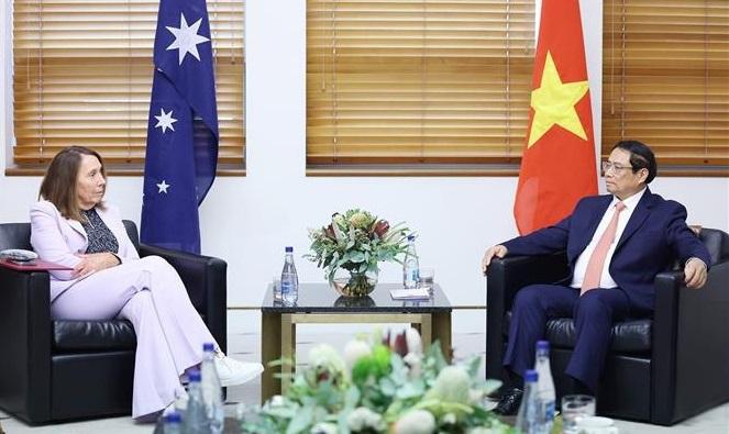 PM meets with Australian Senate President