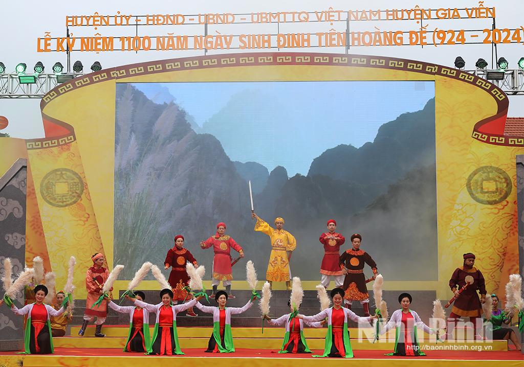 1,100 birth anniversary of King Dinh Tien Hoang celebrated in Gia Vien
