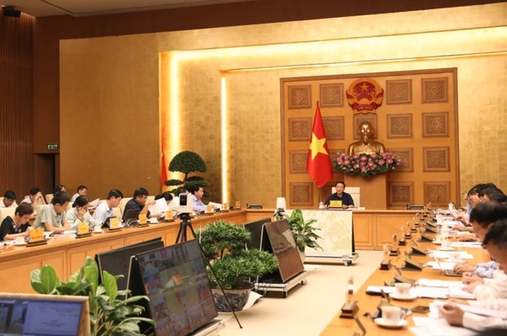 Deputy PM Tran Hong Ha direct completion of three important decrees on land