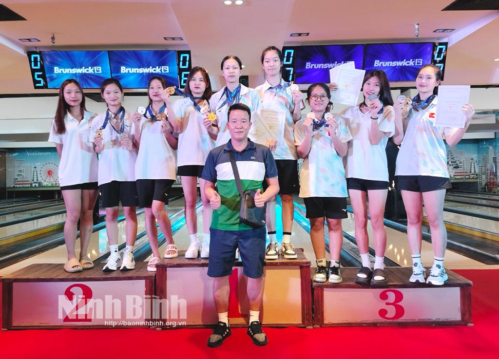 Ninh Binh bring home 14 medals at 2024 National Youth bowling Championship