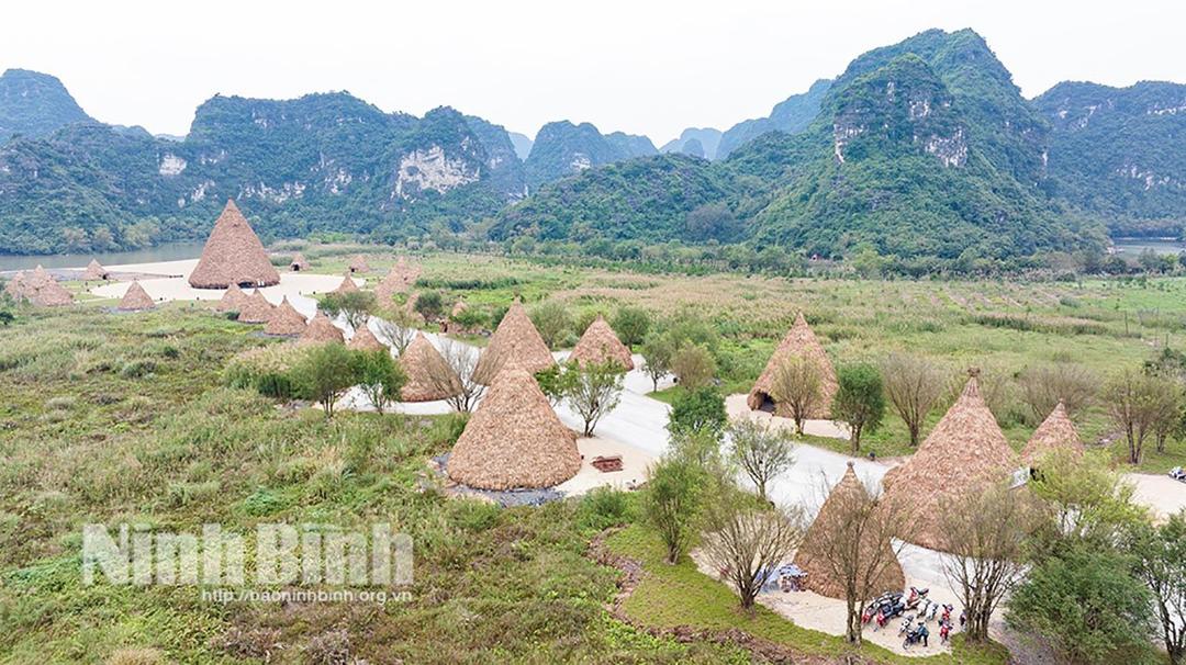 Ninh Binh to host Fashion Show "Hello Cosmo From Vietnam"