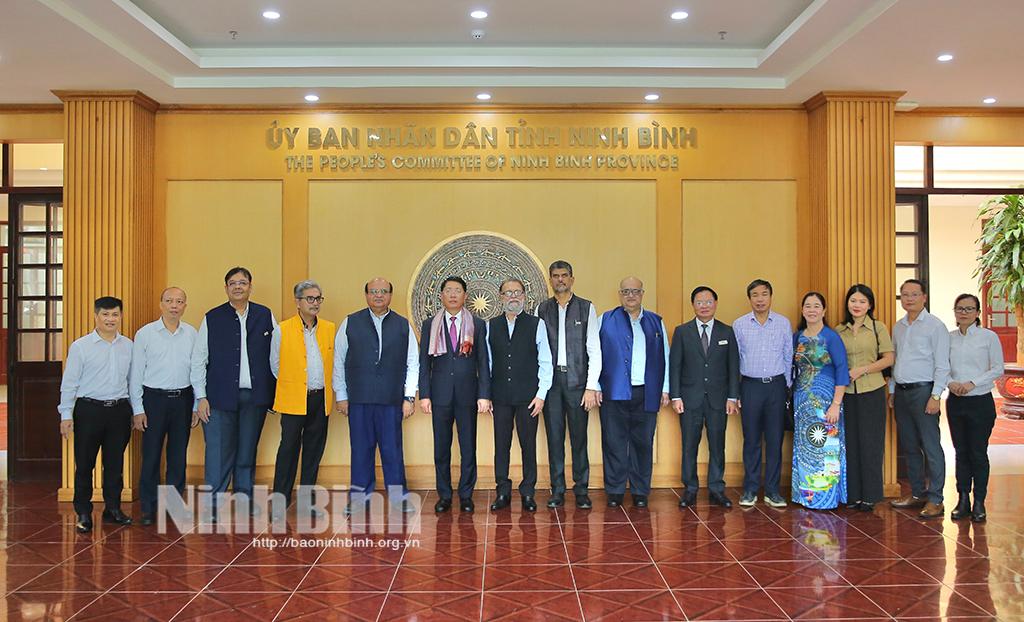 Vice Chairman of provincial People's Committee receives Indian delegation