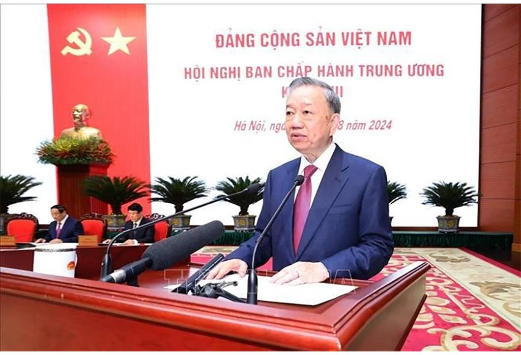 Party chief charts course for strong Party, prosperous Vietnam