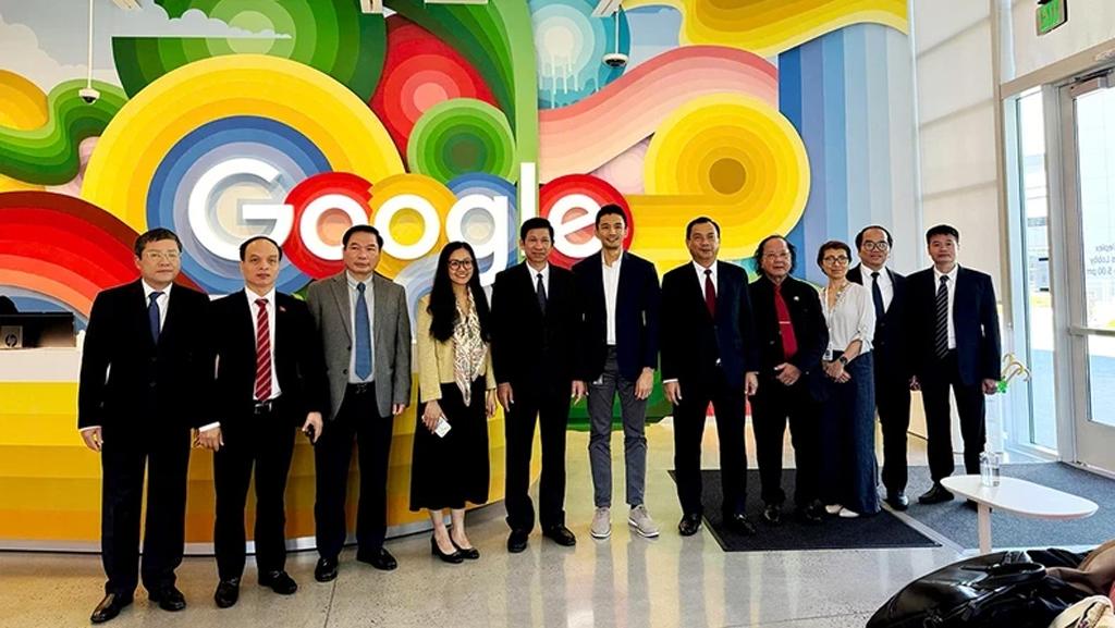 Google to continue to promote Vietnam's culture and tourism