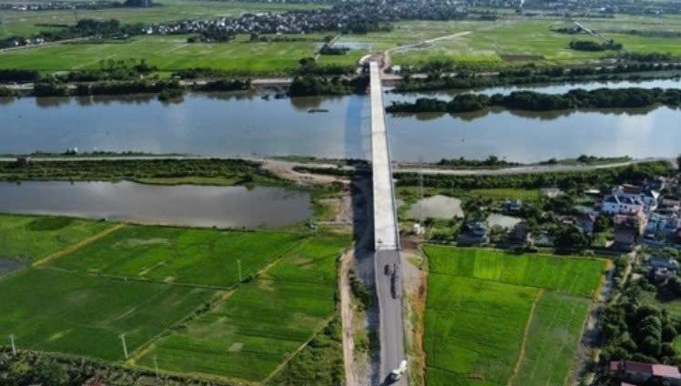 Ben Moi bridge connecting Nam Dinh and Ninh Binh to be completed in October